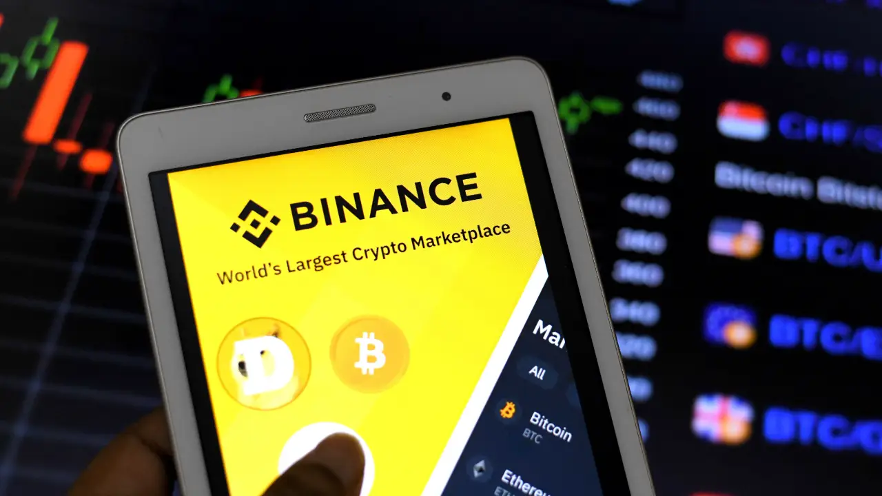 binance rắc rối pháp lý